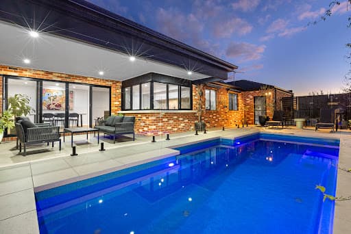 BRIDGESWADE — listing photo