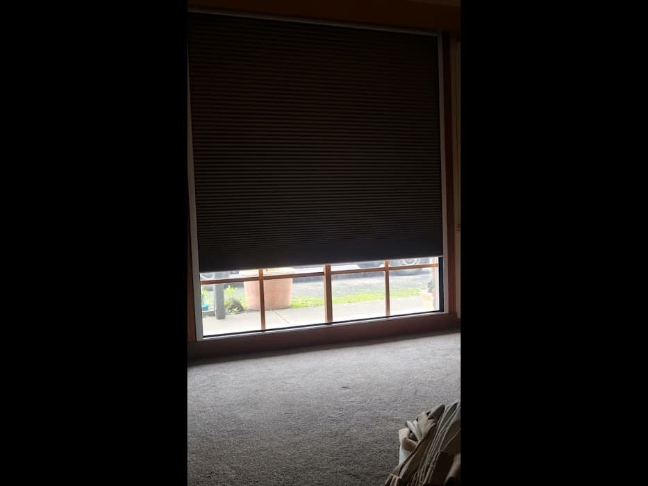Eureka Blinds & Curtains - Luxaflex Window Fashions Gallery — photo 2