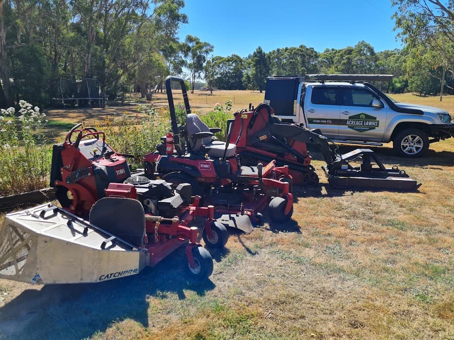 Acreage Lawns and Maintenance — photo 1