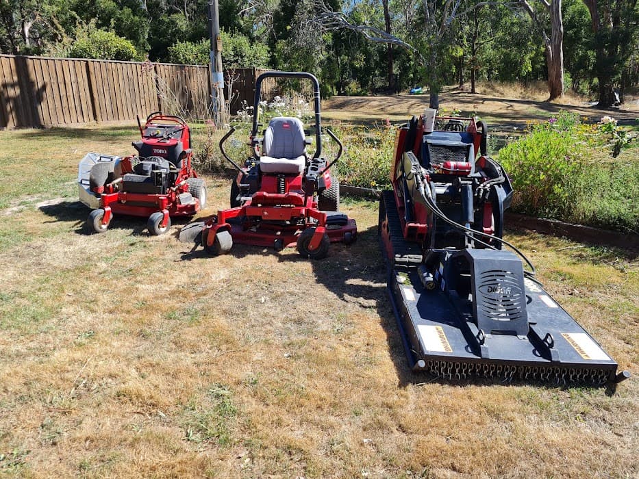 Acreage Lawns and Maintenance — photo 3