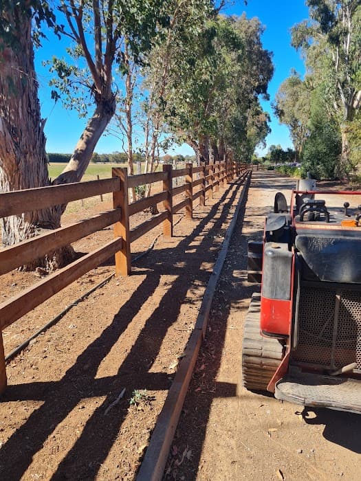 Acreage Lawns and Maintenance — photo 4