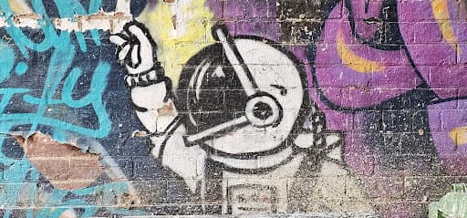 Laneway Spaceman — listing photo