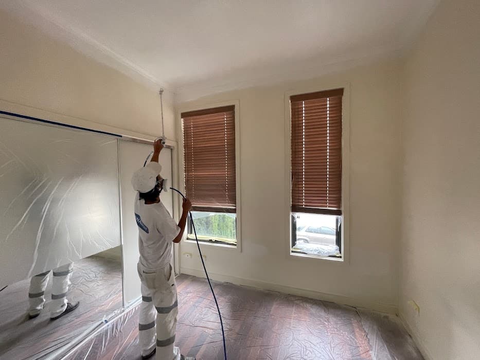 Fence Painter - Qualified House Painting VicPainter — photo 1