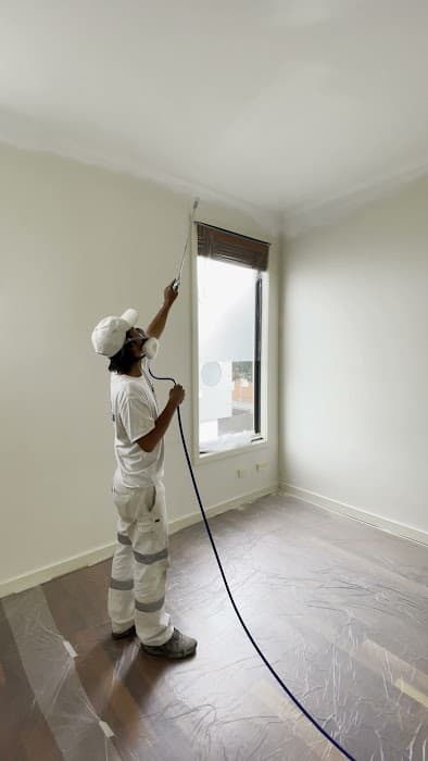 Fence Painter - Qualified House Painting VicPainter — photo 2
